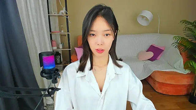 Snapshot of SoulHarmoonyy chatting on November 5, 2025, 1:25 pm SoulHarmoonyy online show from November 5, 2025, 1:25 pm