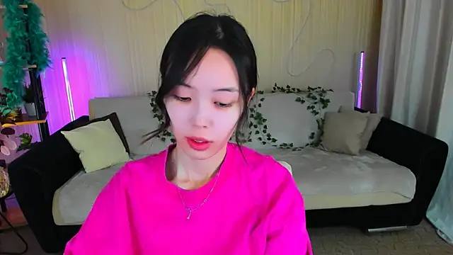 Snapshot of SoulHarmoonyy chatting on November 25, 2025, 1:22 pm SoulHarmoonyy online show from November 25, 2025, 1:22 pm