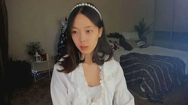 SoulHarmoonyy online show from December 18, 2025, 1:26 pm