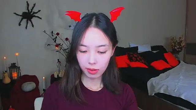 Snapshot of SoulHarmoonyy chatting on October 30, 2025, 7:44 pm SoulHarmoonyy online show from October 30, 2025, 7:44 pm