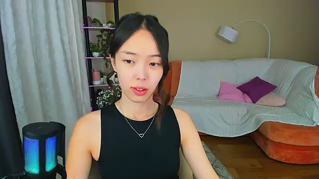 Snapshot of SoulHarmoonyy chatting on September 15, 2025, 4:18 pm SoulHarmoonyy online show from September 15, 2025, 4:18 pm