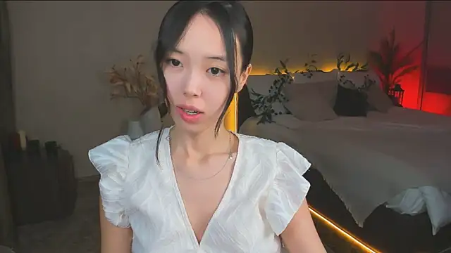 Snapshot of SoulHarmoonyy chatting on November 21, 2025, 1:21 pm SoulHarmoonyy online show from November 21, 2025, 1:21 pm