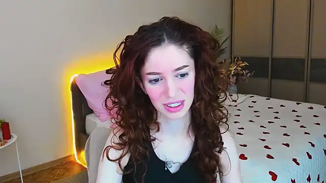 ChristinaConteeree online show from April 5, 2026, 3:13 am