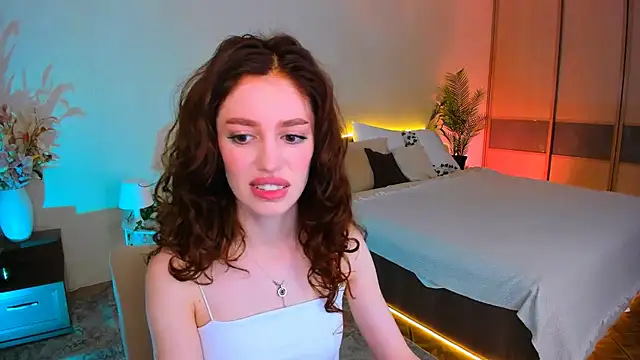 Snapshot of ChristinaConteeree chatting on October 4, 2025, 11:23 am ChristinaConteeree online show from October 4, 2025, 11:23 am