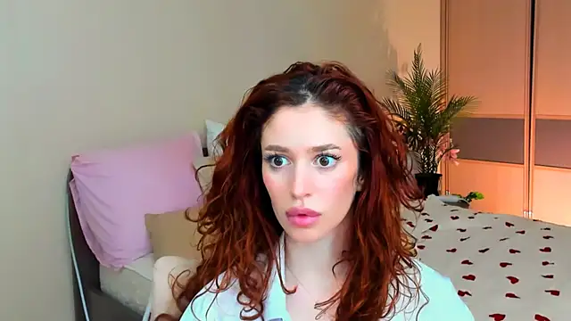 Snapshot of ChristinaConteeree chatting on July 23, 2026, 1:58 am ChristinaConteeree online show from July 23, 2026, 1:58 am