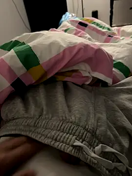 Frankieyyy1 online show from November 26, 2025, 10:54 pm