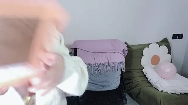 Emmaq996 online show from October 25, 2025, 3:17 am