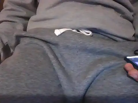 Snapshot of Bony69527g chatting on October 27, 2025, 4:41 pm Bony69527g online show from October 27, 2025, 4:41 pm