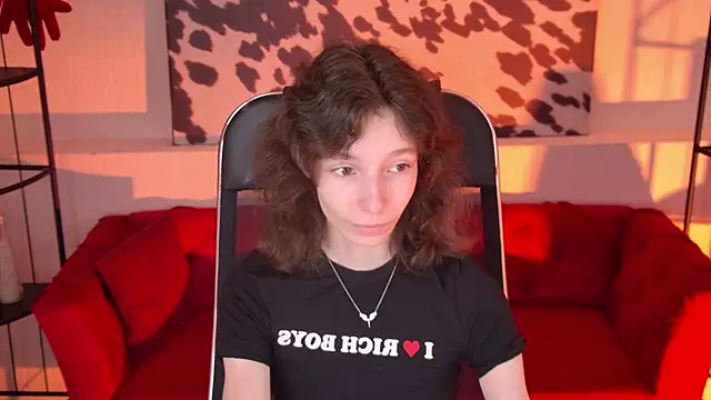 EmmanuellBrown online show from April 25, 2026, 1:19 am