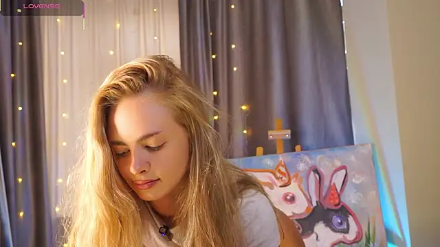 AliciaMellow online show from March 14, 2026, 12:00 pm