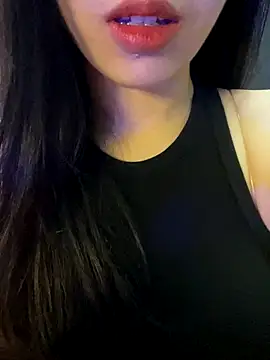 Mon monbaby online show from December 4, 2025, 6:40 pm