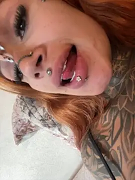 sereiaruiva99 online show from March 18, 2026, 7:26 pm