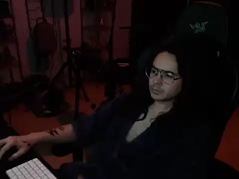 Snapshot of dorrey21 chatting on April 4, 2026, 2:07 am dorrey21 online show from April 4, 2026, 2:07 am