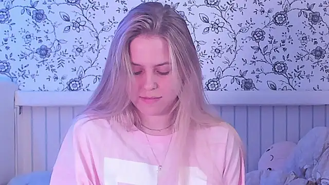 AngelAnty online show from June 1, 2026, 1:22 pm