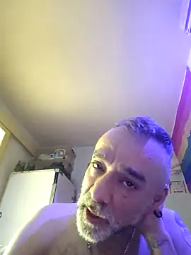 GabyCollado5 online show from October 28, 2025, 7:40 am