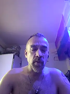 GabyCollado5 online show from November 4, 2025, 7:34 am