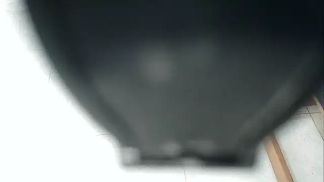 angelainparis28 online show from December 3, 2025, 4:57 am