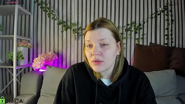 Michele Greenn online show from February 14, 2026, 1:06 am