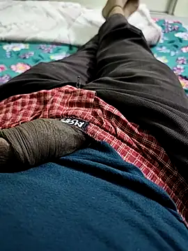 9inchfuck online show from November 26, 2025, 12:49 pm