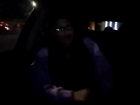 Snapshot of SparklesB1tch chatting on October 15, 2025, 6:00 am SparklesB1tch online show from October 15, 2025, 6:00 am