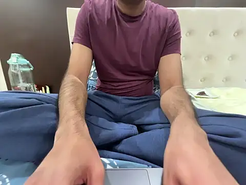 Snapshot of DecentJaat chatting on February 10, 2026, 4:39 pm DecentJaat online show from February 10, 2026, 4:39 pm