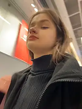 Snapshot of KittyQueeny chatting on October 24, 2025, 7:18 am KittyQueeny online show from October 24, 2025, 7:18 am