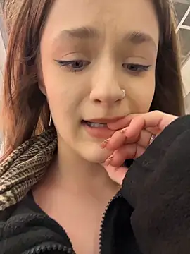 Snapshot of KittyQueeny chatting on October 25, 2025, 2:28 pm KittyQueeny online show from October 25, 2025, 2:28 pm