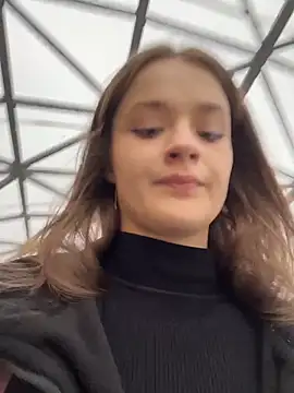 Snapshot of KittyQueeny chatting on October 5, 2025, 2:08 pm KittyQueeny online show from October 5, 2025, 2:08 pm