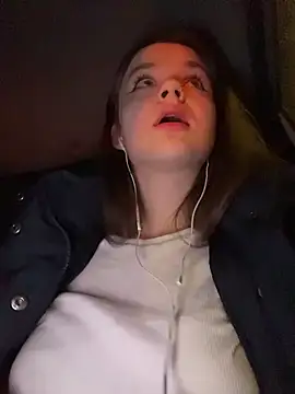 Snapshot of KittyQueeny chatting on November 30, 2025, 2:07 pm KittyQueeny online show from November 30, 2025, 2:07 pm