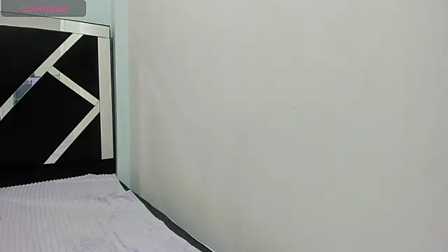 Snapshot of iisabella_noa chatting on October 29, 2025, 12:48 pm iisabella noa online show from October 29, 2025, 12:48 pm