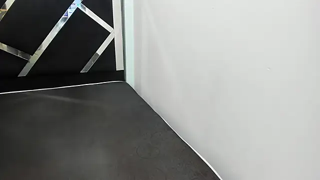 Snapshot of iisabella_noa chatting on September 16, 2025, 12:39 pm iisabella noa online show from September 16, 2025, 12:39 pm