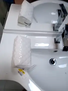 giova17cm online show from April 18, 2026, 5:43 am