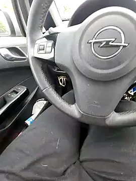 giova17cm online show from November 1, 2025, 8:19 am