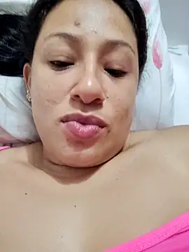 Snapshot of Angels_tomsop chatting on December 4, 2025, 12:04 pm Angels tomsop online show from December 4, 2025, 12:04 pm