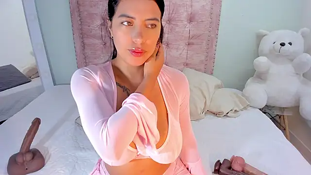 RoseMariee  online show from November 11, 2025, 12:00 pm