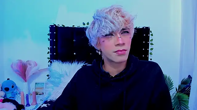 Snapshot of Cooperrosscute233 chatting on November 9, 2025, 2:21 pm Cooperrosscute233 online show from November 9, 2025, 2:21 pm