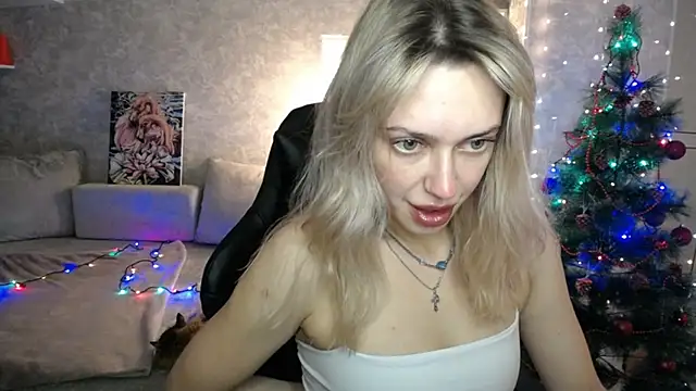 Snapshot of NickyAdamidi chatting on December 17, 2025, 5:51 pm NickyAdamidi online show from December 17, 2025, 5:51 pm