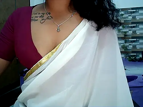 HOT AARVI11 online show from December 17, 2025, 4:34 pm