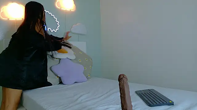 Snapshot of SamaGrey__ chatting on November 13, 2025, 11:36 am SamaGrey online show from November 13, 2025, 11:36 am