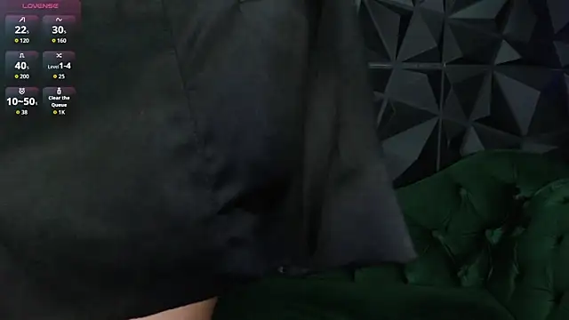 helenasaenz online show from November 8, 2025, 12:31 pm