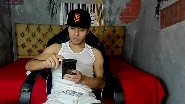 X Hache X online show from October 24, 2025, 7:13 pm