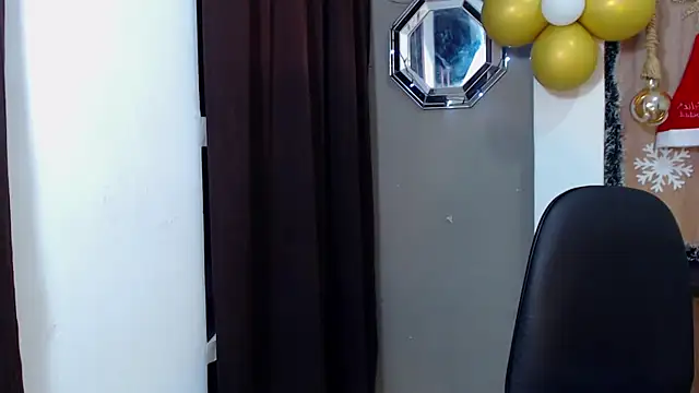 Snapshot of fire_and_moon chatting on November 17, 2025, 1:53 am fire and moon online show from November 17, 2025, 1:53 am