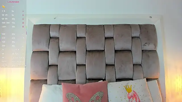 HarleyQueen666 online show from October 30, 2025, 10:46 am