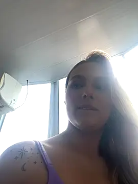 Emmaa white  online show from September 27, 2025, 6:47 pm