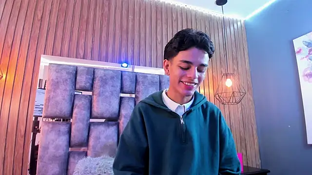 owen  johnson online show from November 9, 2025, 11:47 am