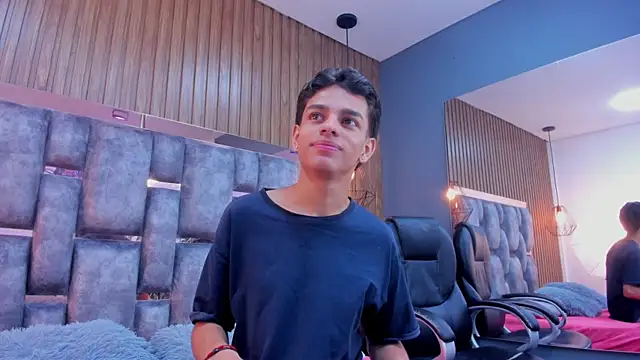 owen  johnson online show from April 19, 2026, 11:55 am