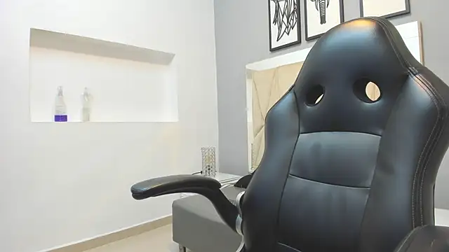 owen  johnson online show from October 19, 2025, 11:02 am