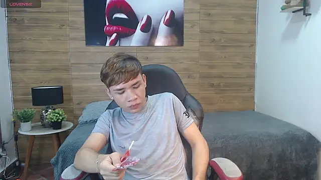 nathanclay online show from April 1, 2026, 3:52 am