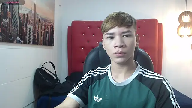 Snapshot of nathanclay chatting on December 5, 2025, 3:27 am nathanclay online show from December 5, 2025, 3:27 am