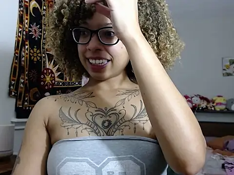 Cherribombzz online show from March 6, 2026, 12:27 am